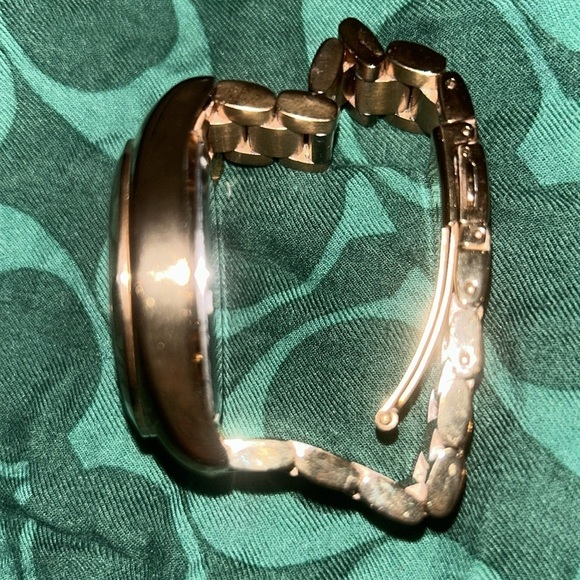 Michael Kors Gold watch - Picture 4 of 5